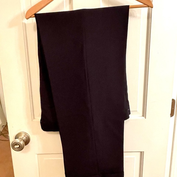 Haggar men’s slacks - Picture 2 of 3